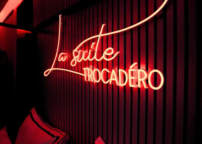 La Suite Trocadero - Jacuzzi Privatif